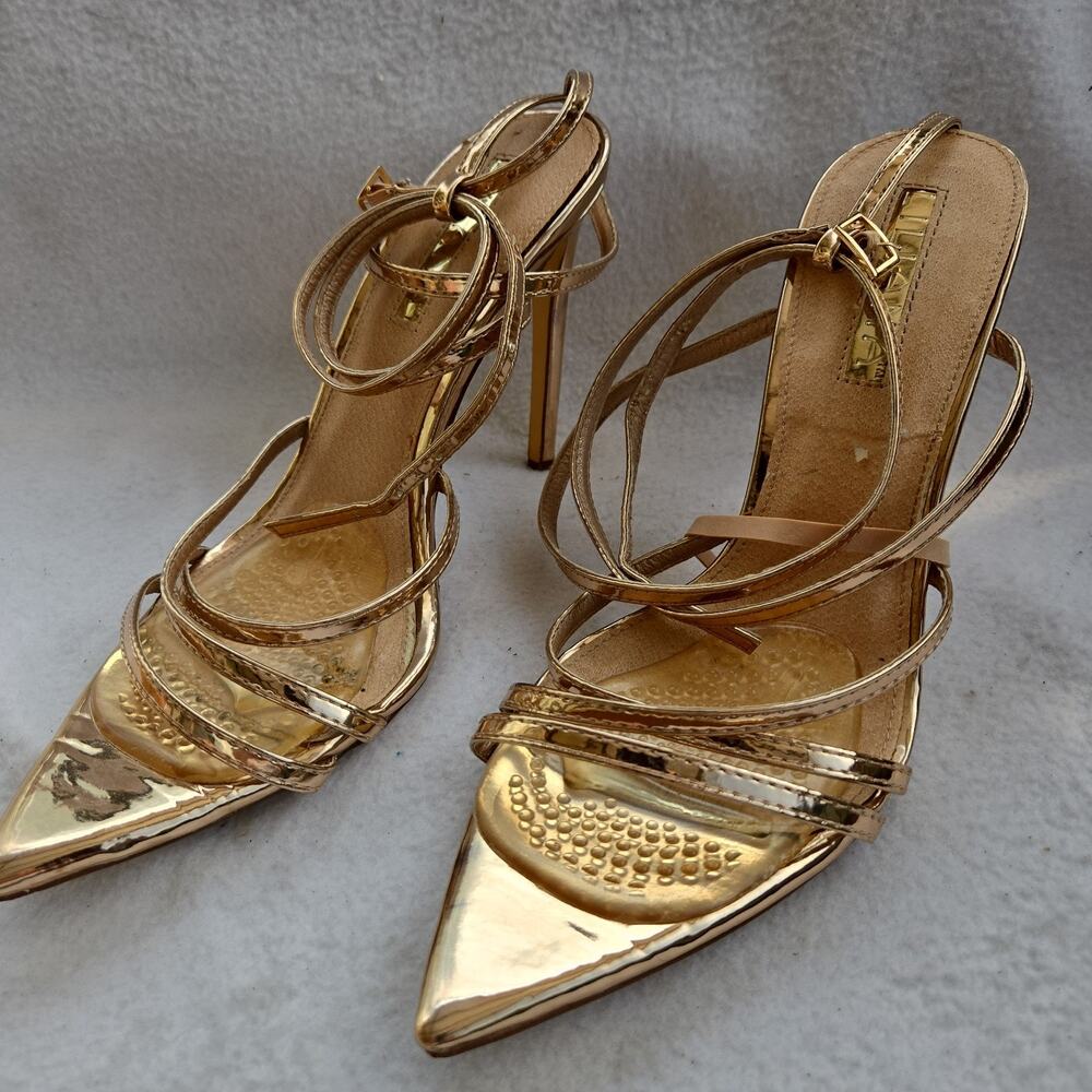 Liliana Stiletto heels Size 8.5 Gold Strap Women’s
